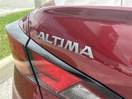2024 Nissan Altima 2.5 SR in Stuart, FL, FL - Wallace Nissan