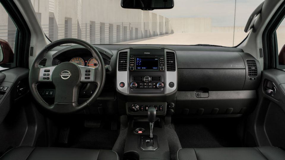 2022 Nissan Frontier Infotainment & Connectivity