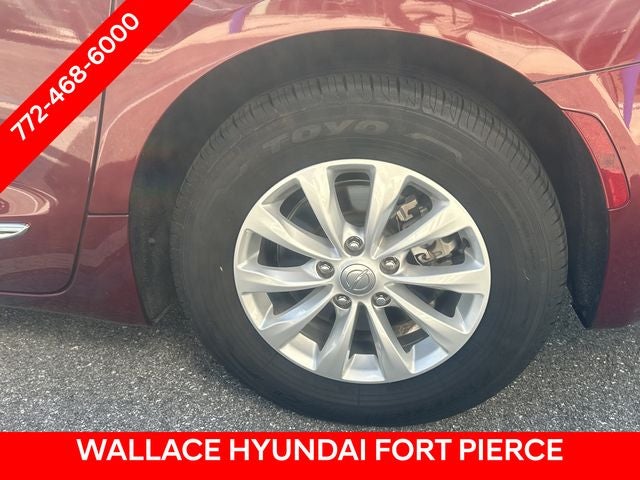 2019 Chrysler Pacifica Touring L