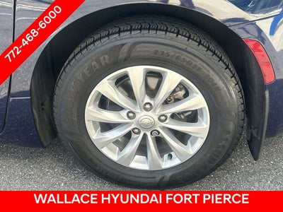 2020 Chrysler Pacifica Touring