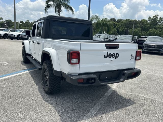 2022 Jeep Gladiator Willys