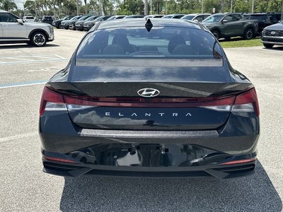 2022 Hyundai Elantra SEL
