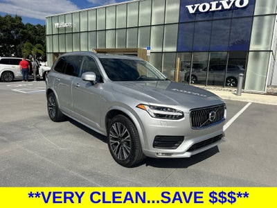 2022 Volvo XC90 T5 Momentum