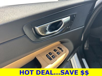 2020 Volvo XC60 T5 Momentum