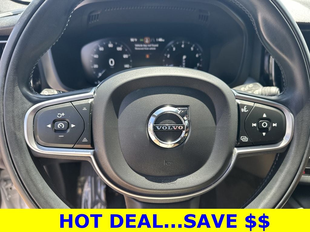 2020 Volvo XC60 T5 Momentum