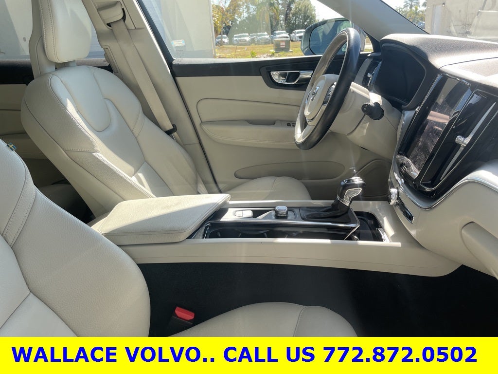 2018 Volvo XC60 T5 Momentum