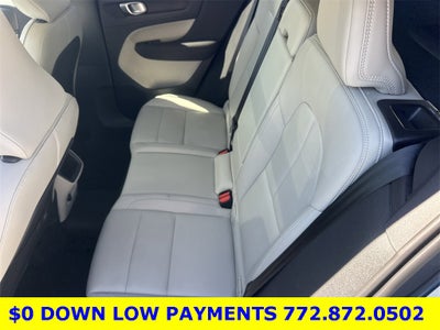 2021 Volvo XC40 Momentum