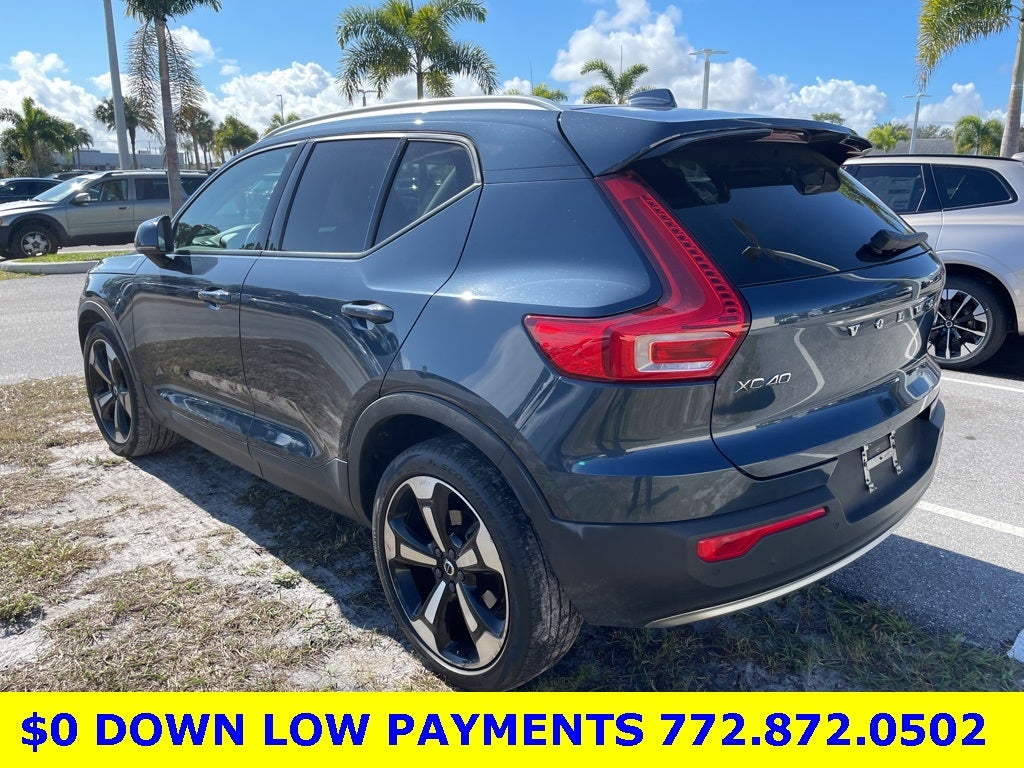 2021 Volvo XC40 Momentum