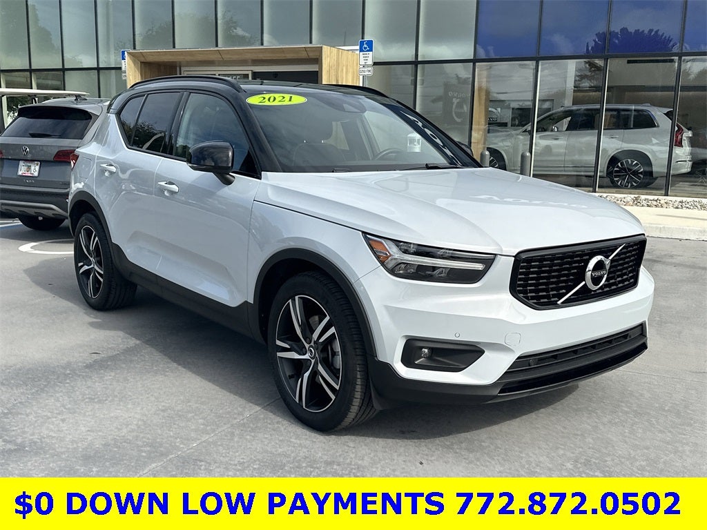 2021 Volvo XC40 R-Design