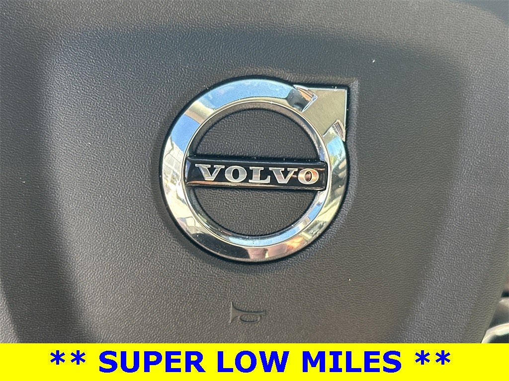 2022 Volvo XC40 Momentum