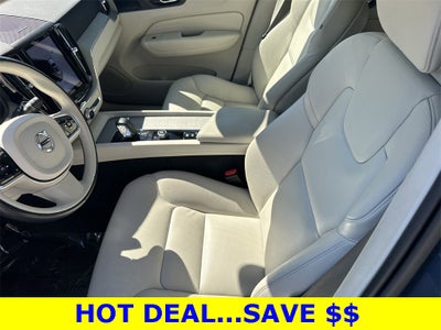 2023 Volvo XC60 B5 Plus Bright Theme