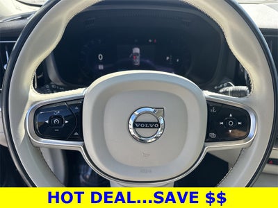2023 Volvo XC60 B5 Plus Bright Theme