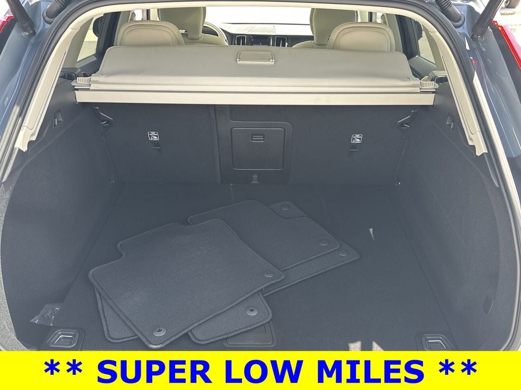 2024 Volvo XC60 B5 Core