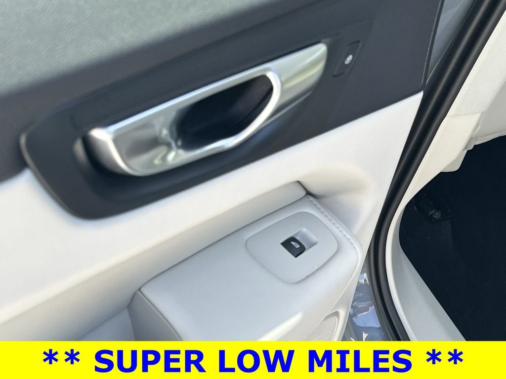 2024 Volvo XC60 B5 Core