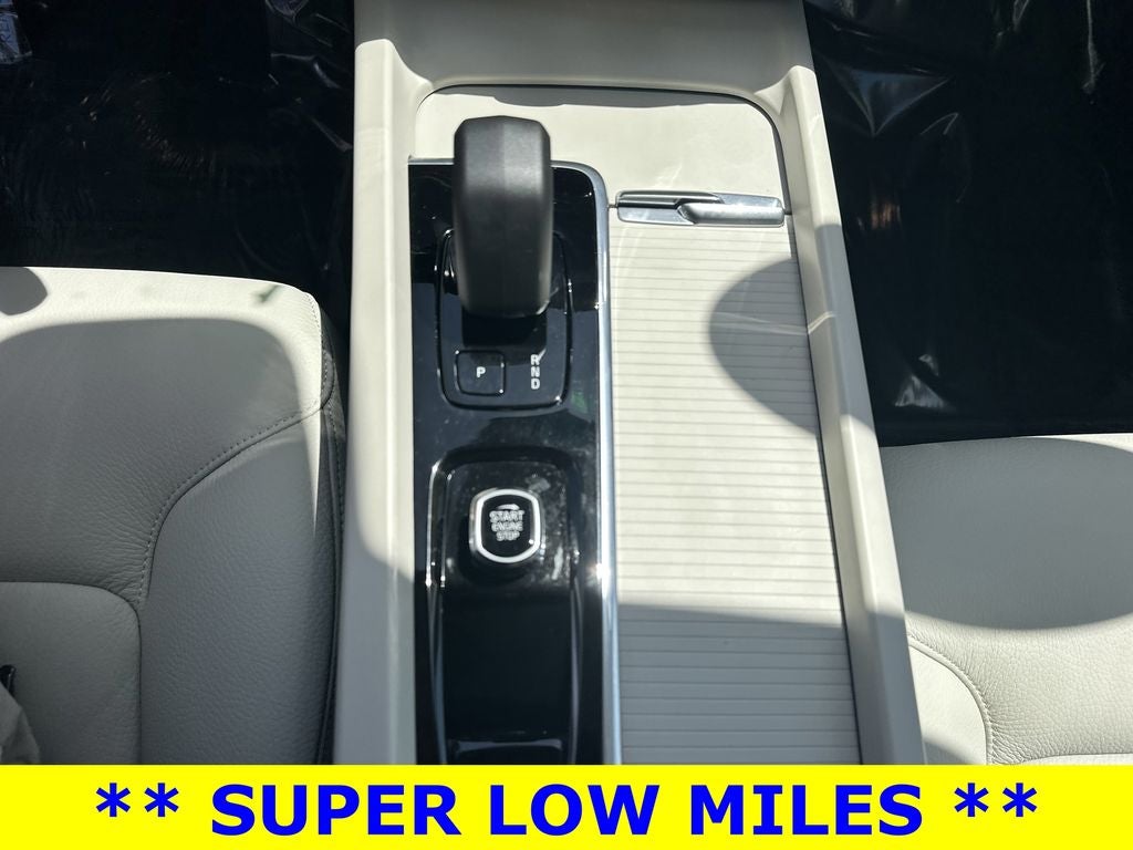 2024 Volvo XC60 B5 Core