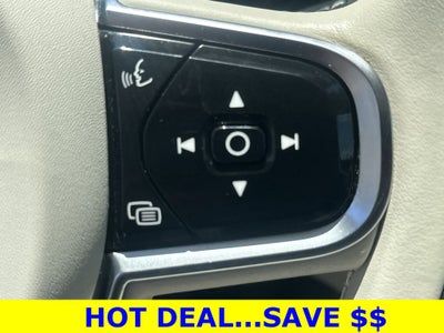 2024 Volvo XC60 B5 Plus Dark Theme