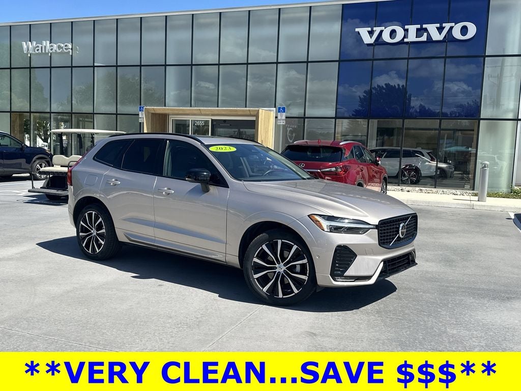 2023 Volvo XC60 B5 Plus Dark Theme