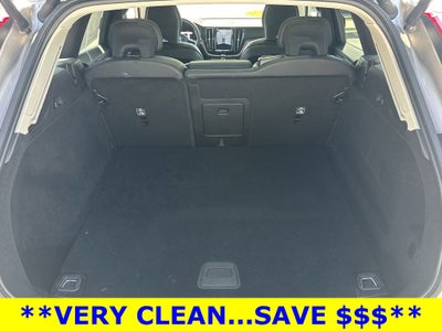 2023 Volvo XC60 B5 Plus Dark Theme