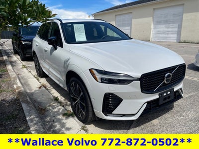 2023 Volvo XC60 B5 Plus Dark Theme