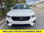 2023 Volvo XC40 B5 Plus Bright Theme