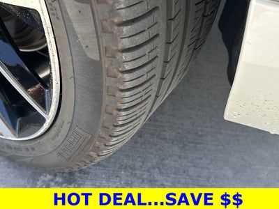 2025 Volvo XC90 B5 Plus