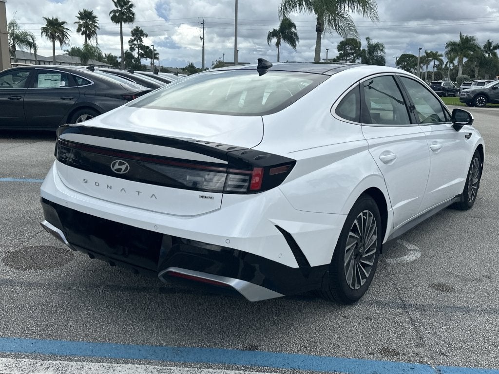 2026 Hyundai Sonata Hybrid Limited