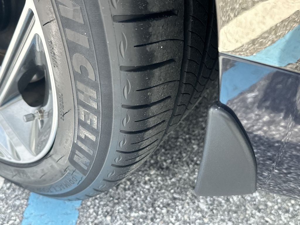 2023 Genesis G70 2.0T Sport Prestige
