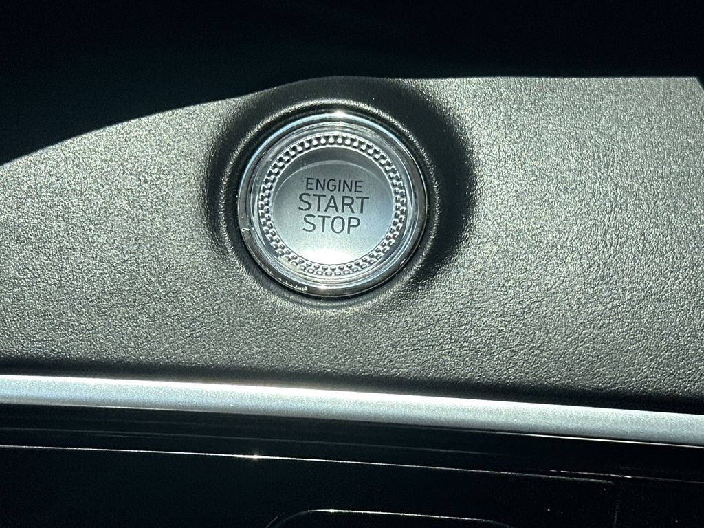 2022 Genesis GV70 2.5T Select