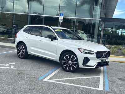 2023 Volvo XC60 B5 Plus Dark Theme