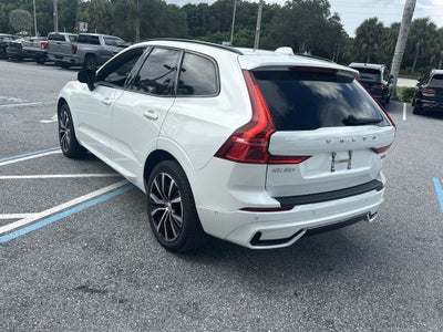 2023 Volvo XC60 B5 Plus Dark Theme