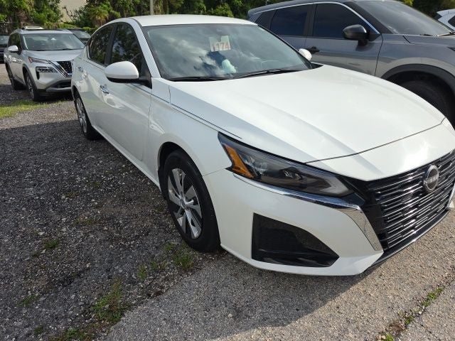 2023 Nissan Altima 2.5 S's photo