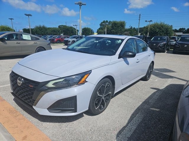 2024 Nissan Altima 2.5 SR's photo