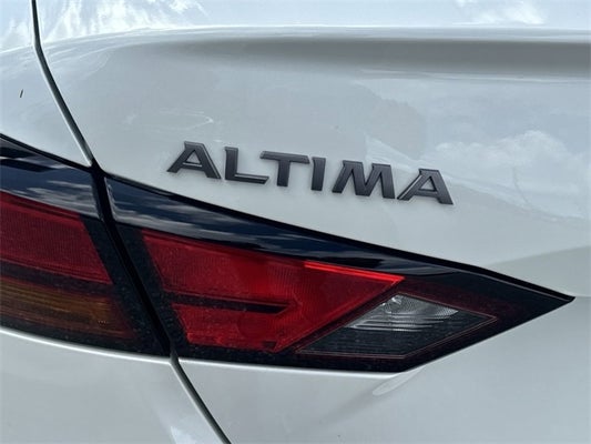 2024 Nissan Altima 2.5 SV in Stuart, FL, FL - Wallace Nissan