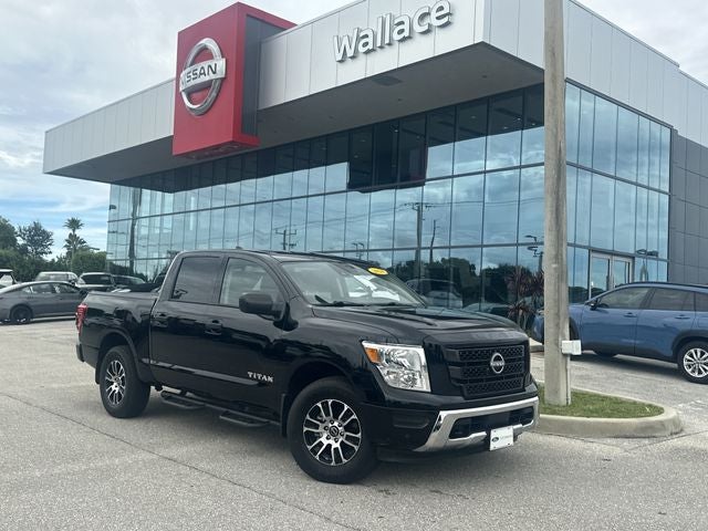 2024 Nissan Titan SV