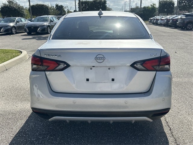 2023 Nissan Versa 1.6 SV