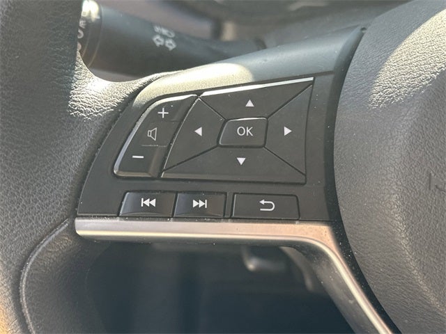 2023 Nissan Versa 1.6 SV