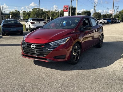 2025 Nissan Versa 1.6 SR