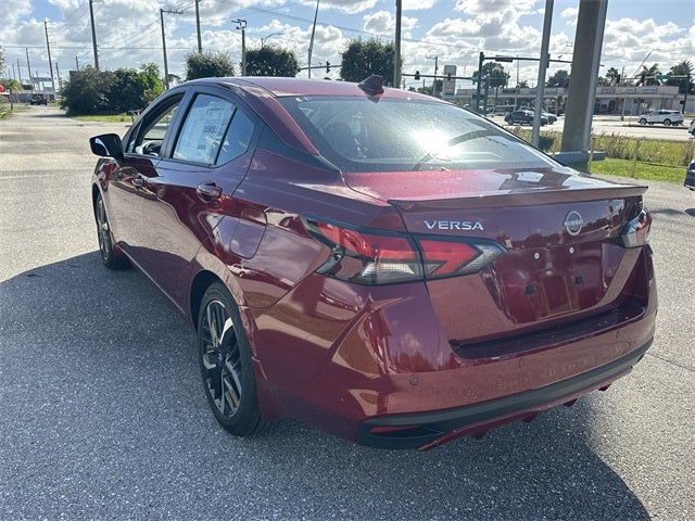 2025 Nissan Versa 1.6 SR