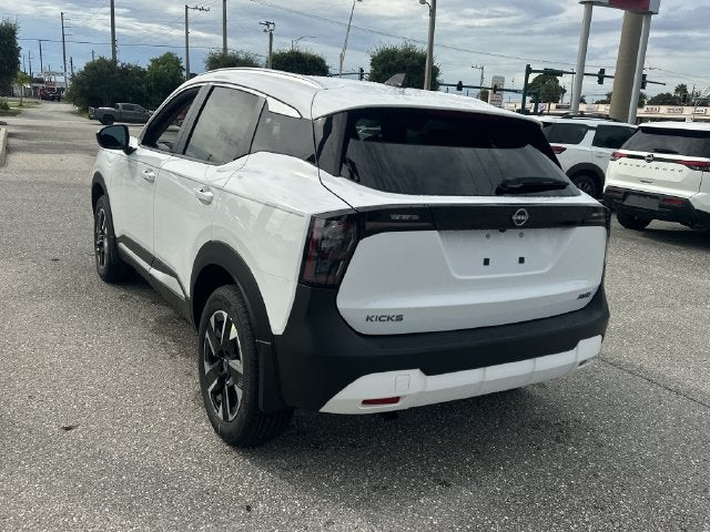 2027 Nissan Kicks SV