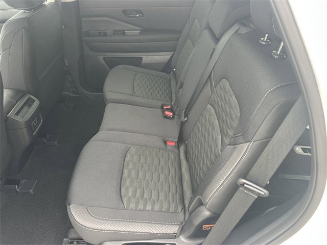 2026 Nissan Pathfinder S