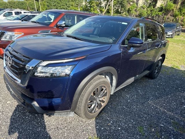 2025 Nissan Pathfinder SV 2WD's photo