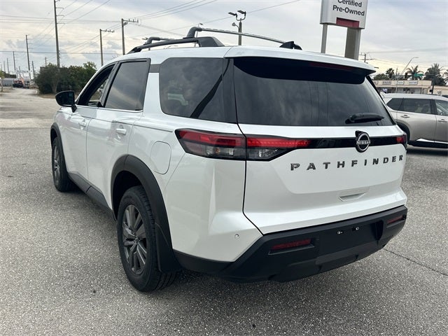 2026 Nissan Pathfinder SV