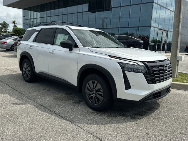 2026 Nissan Pathfinder SV