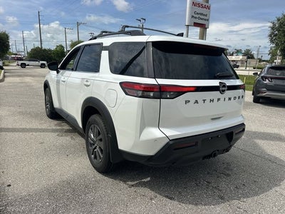 2026 Nissan Pathfinder SV