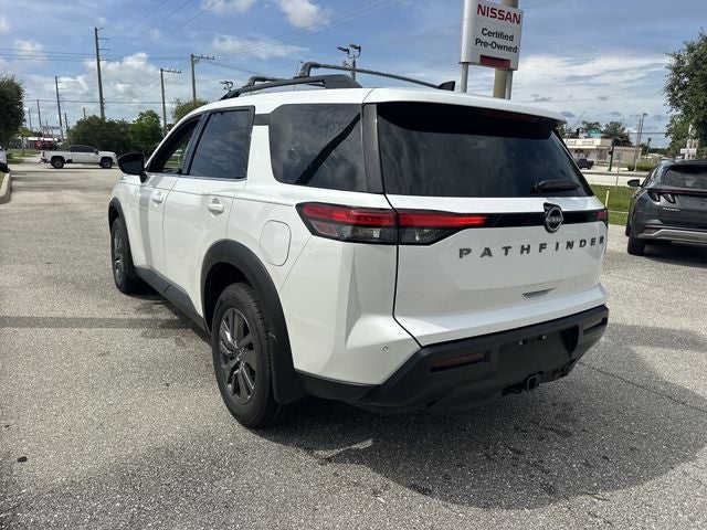 2026 Nissan Pathfinder SV