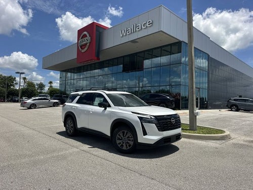 2026 Nissan Pathfinder SV