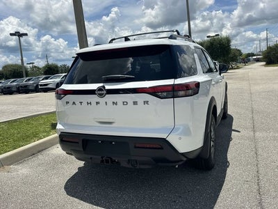 2026 Nissan Pathfinder SV
