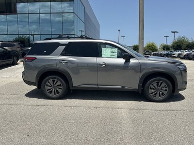 2026 Nissan Pathfinder SV