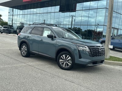2026 Nissan Pathfinder SL