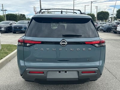 2026 Nissan Pathfinder SL